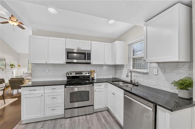 7637 JEFFERSON Street, Kansas City, MO 64114