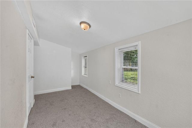 7637 JEFFERSON Street, Kansas City, MO 64114