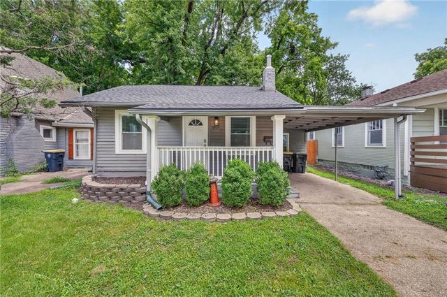 7637 JEFFERSON Street, Kansas City, MO 64114
