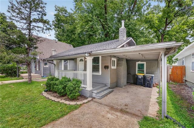 7637 JEFFERSON Street, Kansas City, MO 64114