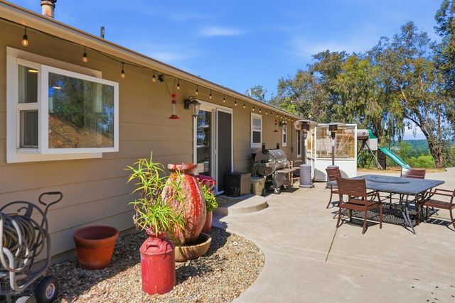 18115 Burke Dr, Plymouth, CA 95669