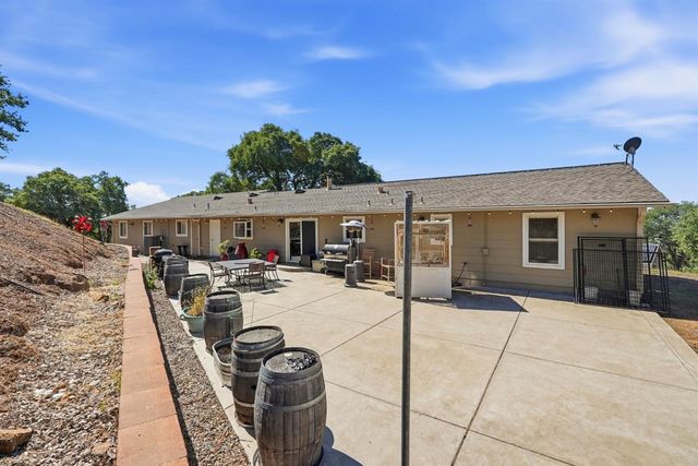 18115 Burke Dr, Plymouth, CA 95669