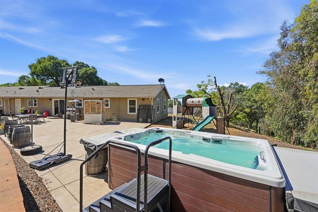 18115 Burke Dr, Plymouth, CA 95669