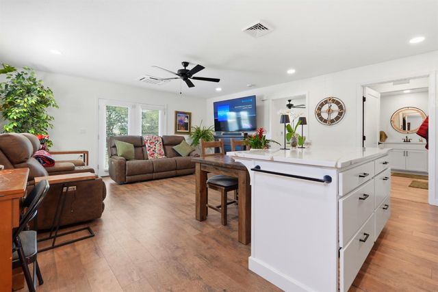 18115 Burke Dr, Plymouth, CA 95669