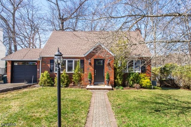 219 Linden Rd, Wayne Twp., NJ 07470