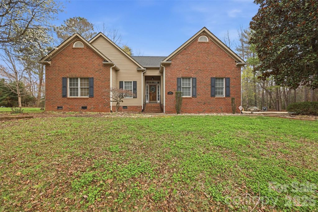 7594 Church Road, Taylorsville, NC 28681