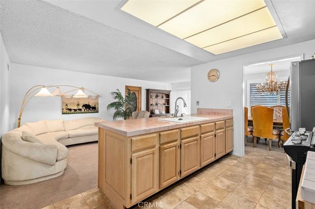 8401 Natalie Lane, West Hills, CA 91304