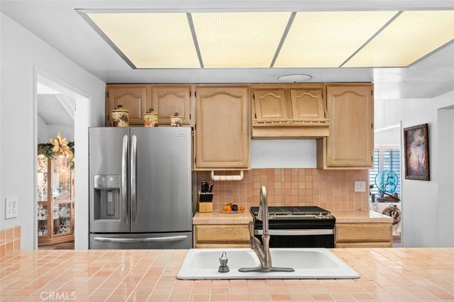 8401 Natalie Lane, West Hills, CA 91304