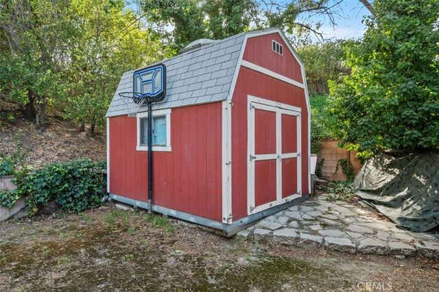 8401 Natalie Lane, West Hills, CA 91304