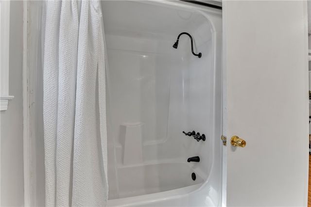 8 Pinecrest Drive, Williamston, SC 29697