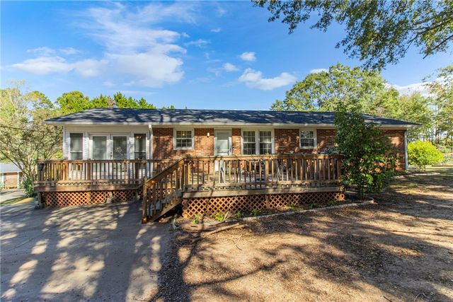 8 Pinecrest Drive, Williamston, SC 29697