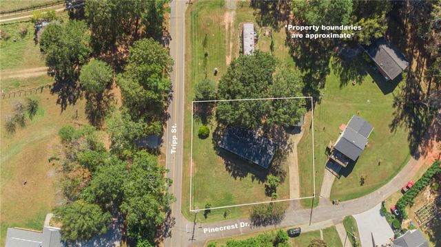 8 Pinecrest Drive, Williamston, SC 29697