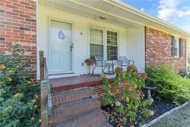 8 Pinecrest Drive, Williamston, SC 29697