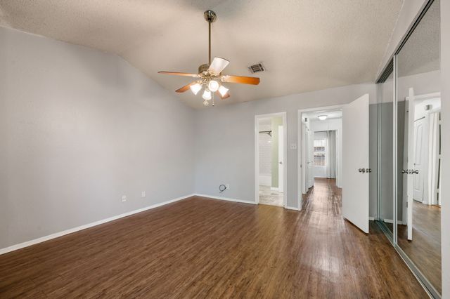 61 Abbey Road, Euless, TX 76039