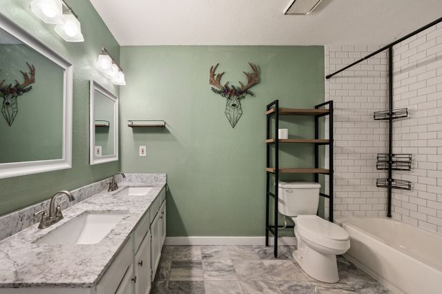 61 Abbey Road, Euless, TX 76039