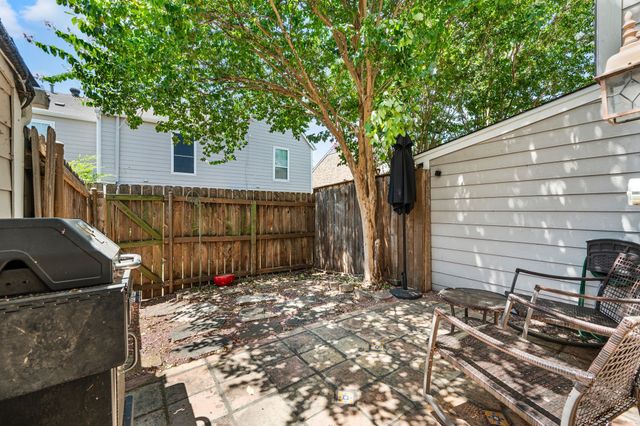 61 Abbey Road, Euless, TX 76039