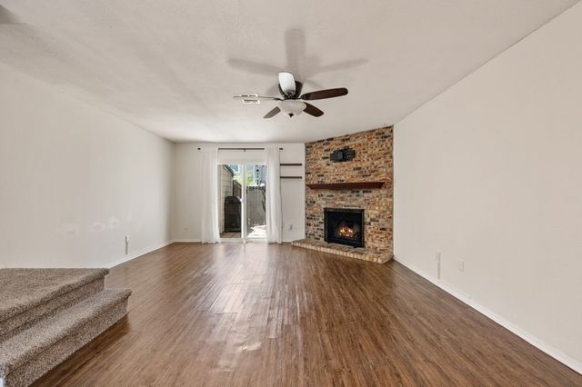 61 Abbey Road, Euless, TX 76039