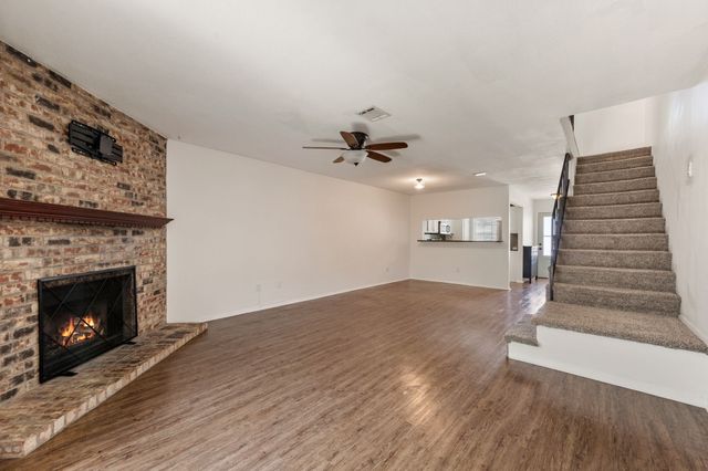 61 Abbey Road, Euless, TX 76039