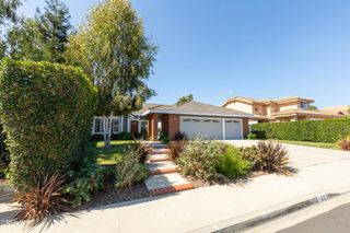 1665 Avenida Soltura, Camarillo, CA 93010