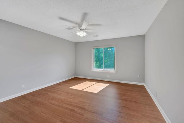 4815 Quail Hollow Dr, Old Hickory, TN 37138