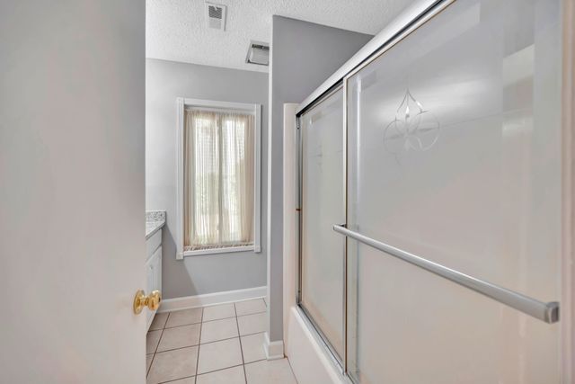 4815 Quail Hollow Dr, Old Hickory, TN 37138