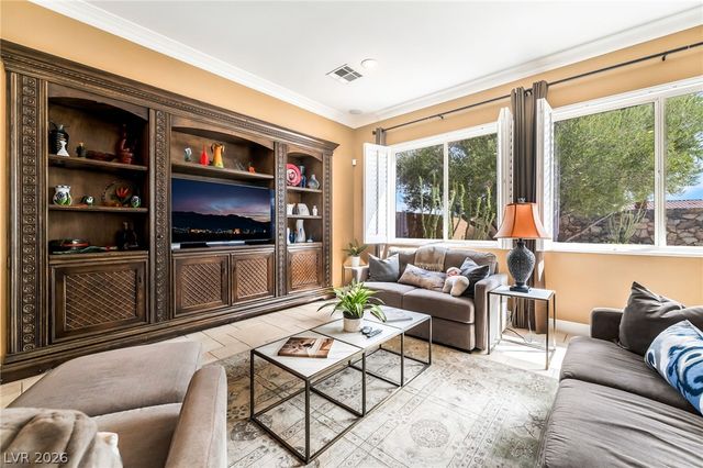 7904 Galloping Hills Street, Las Vegas, NV 89113