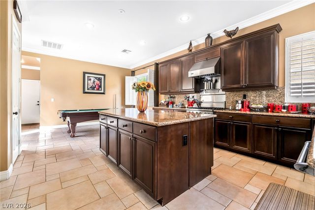 7904 Galloping Hills Street, Las Vegas, NV 89113