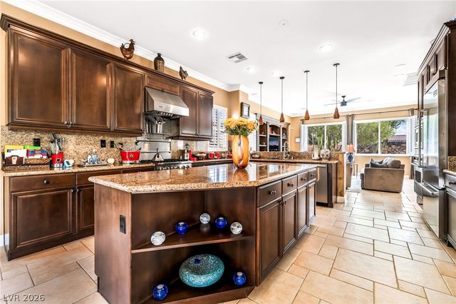 7904 Galloping Hills Street, Las Vegas, NV 89113
