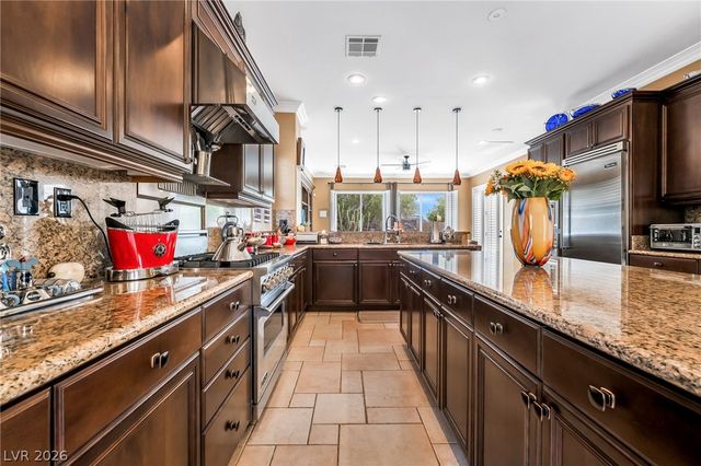 7904 Galloping Hills Street, Las Vegas, NV 89113