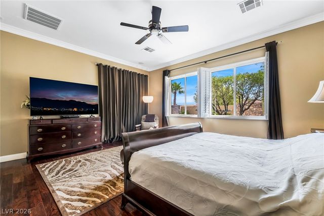 7904 Galloping Hills Street, Las Vegas, NV 89113