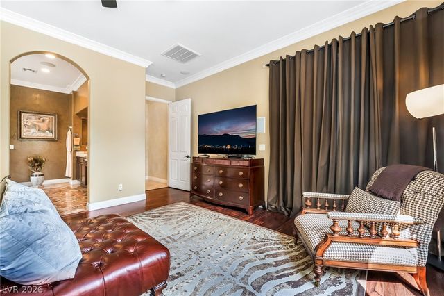 7904 Galloping Hills Street, Las Vegas, NV 89113