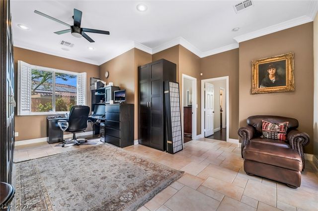 7904 Galloping Hills Street, Las Vegas, NV 89113