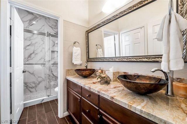 7904 Galloping Hills Street, Las Vegas, NV 89113