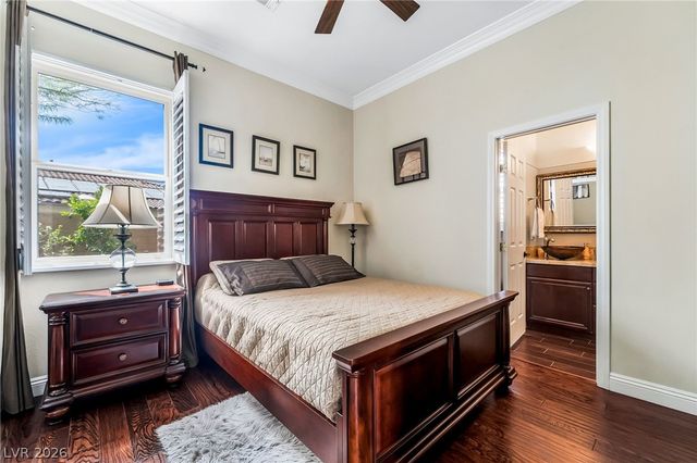 7904 Galloping Hills Street, Las Vegas, NV 89113