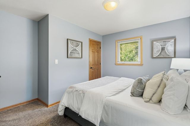 8413 Meadow Lake Road E, New Hope, MN 55428