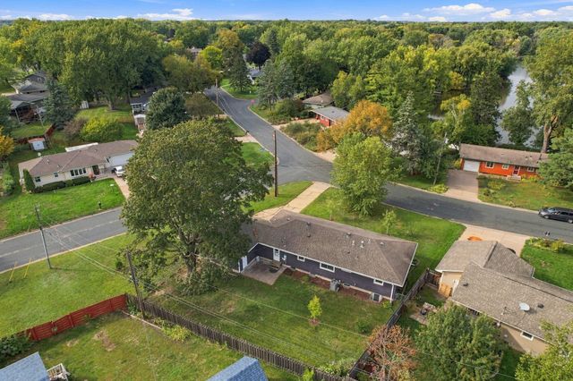 8413 Meadow Lake Road E, New Hope, MN 55428
