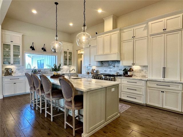 266 E County Road 2180, Kingsville, TX 78363