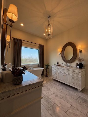 266 E County Road 2180, Kingsville, TX 78363