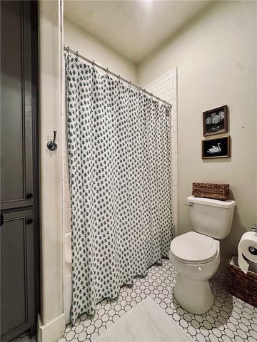 266 E County Road 2180, Kingsville, TX 78363