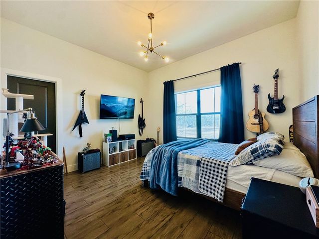 266 E County Road 2180, Kingsville, TX 78363