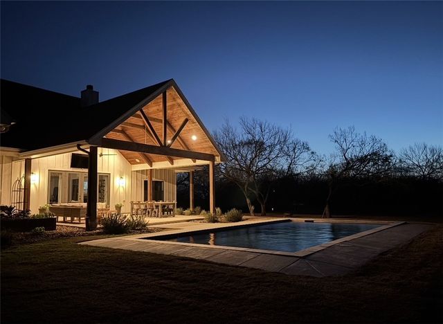 266 E County Road 2180, Kingsville, TX 78363