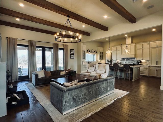 266 E County Road 2180, Kingsville, TX 78363