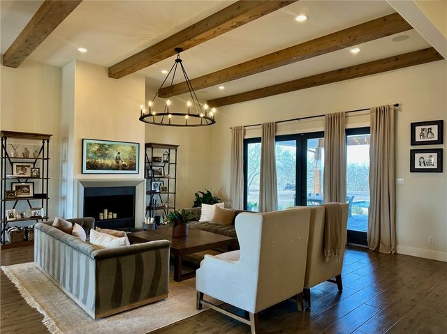 266 E County Road 2180, Kingsville, TX 78363