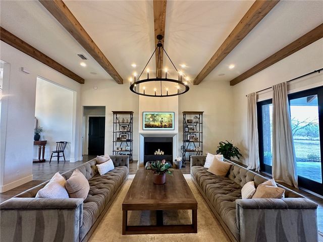 266 E County Road 2180, Kingsville, TX 78363