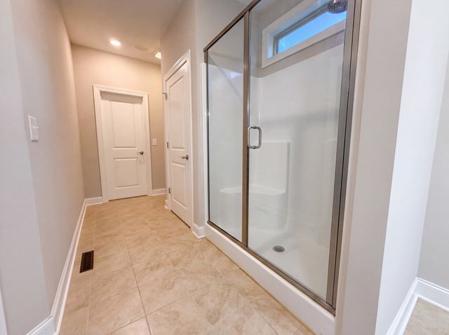 234 Hickory Pointe Dr, Lebanon, TN 37087