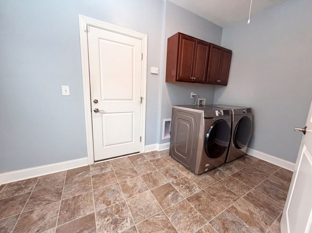 234 Hickory Pointe Dr, Lebanon, TN 37087