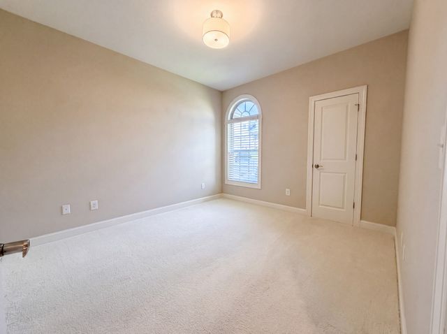 234 Hickory Pointe Dr, Lebanon, TN 37087