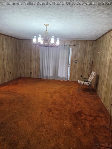 2310 McKinley Avenue, St Albans, WV 25177
