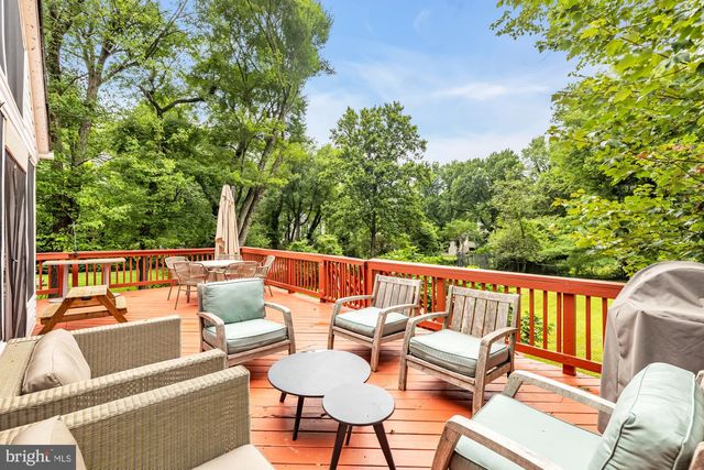 6616 KERNS RD, Falls Church, VA 22042