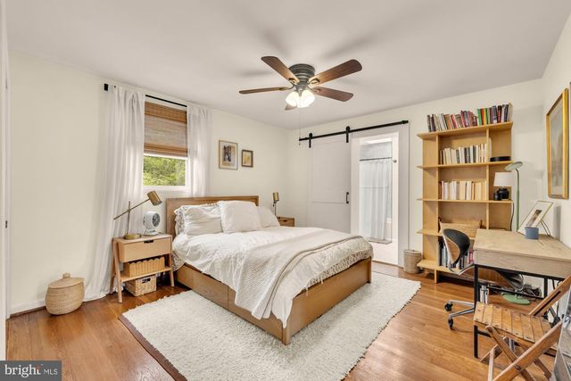 6616 KERNS RD, Falls Church, VA 22042
